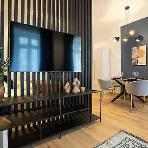 Apartment 2-rooms 10 Min Away From Center, Vienna