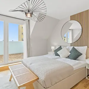 Apartment Stylish - 3 Min To U1 Kagraner Platz, Vienna